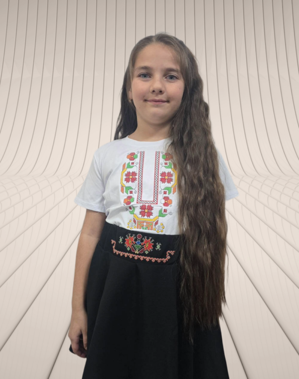 ДЕТСКА ТЕНИСКА -ШЕВИЦА БРОДЕРИЯ (БЯЛА 10-6)